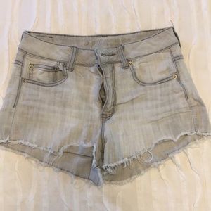 American Eagle Highwasted Cutoffs